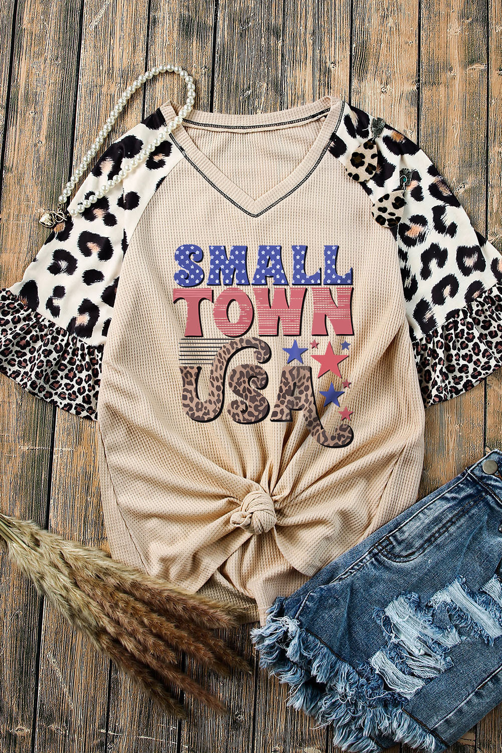 SMALL TOWN USA Graphic Leopard V-Neck Top SMALL TOWN USA Graphic Leopard V-Neck Top